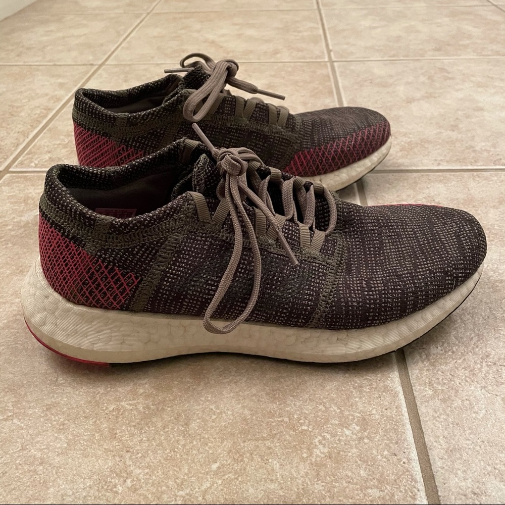 Adidas Pureboost Go Womens Size US 7